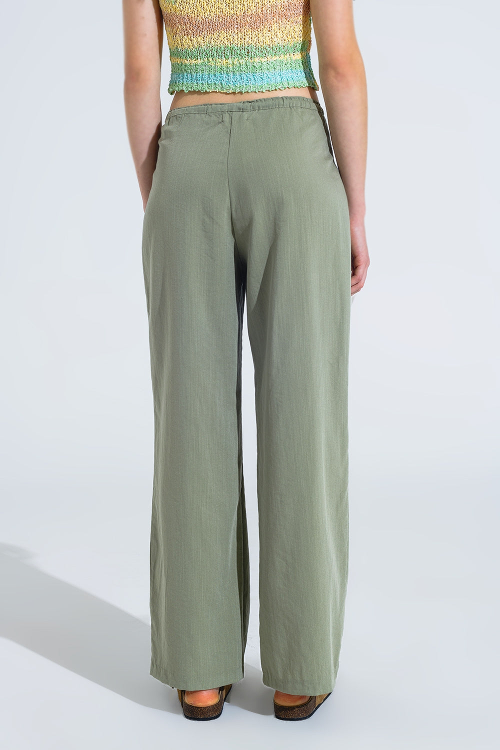 Light Green Relaxed Pants With Drawstring Closing And Side Pockets - trousers