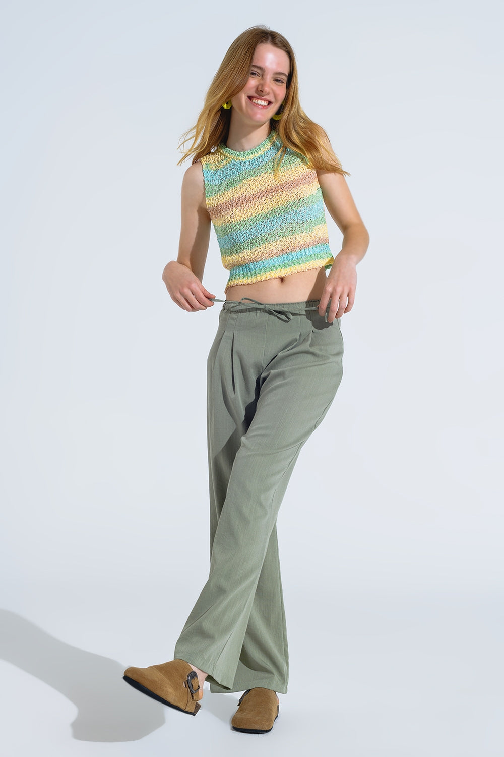 Light Green Relaxed Pants With Drawstring Closing And Side Pockets - trousers