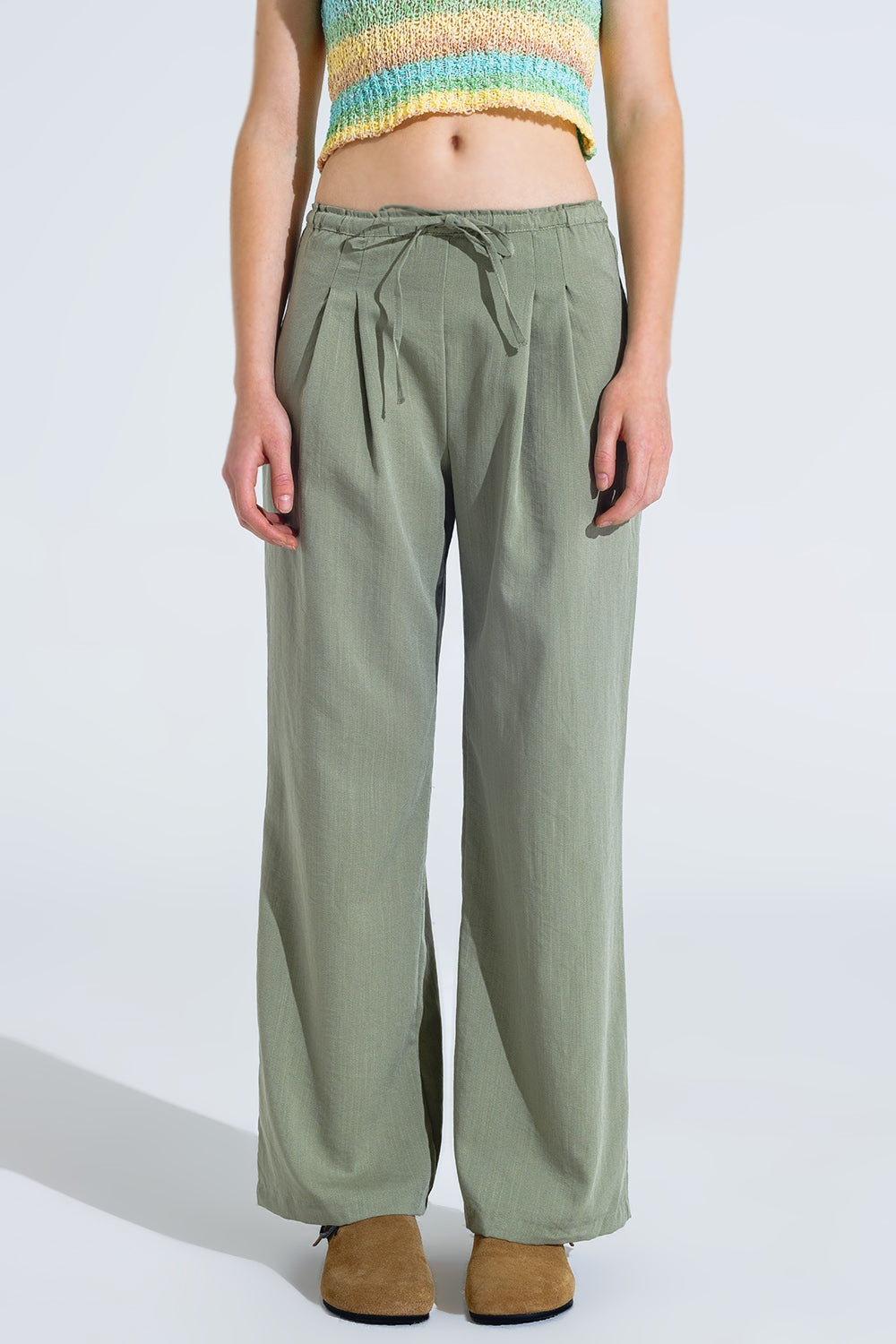 Light Green Relaxed Pants With Drawstring Closing And Side Pockets - trousers