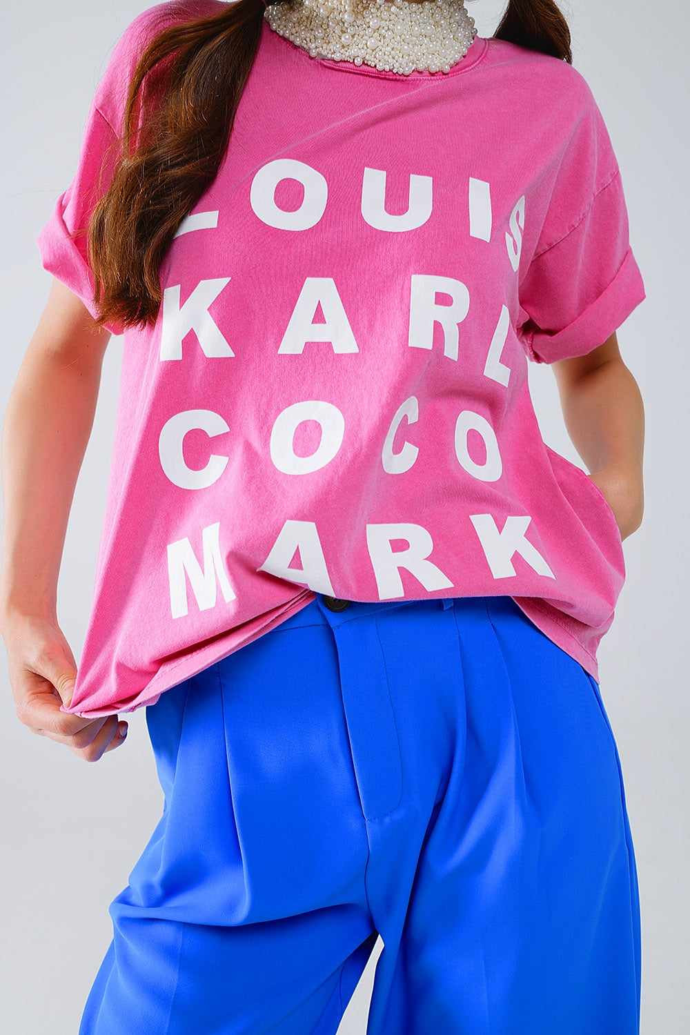 Fuchsia T-shirt With famous Names Logos At The Front - top