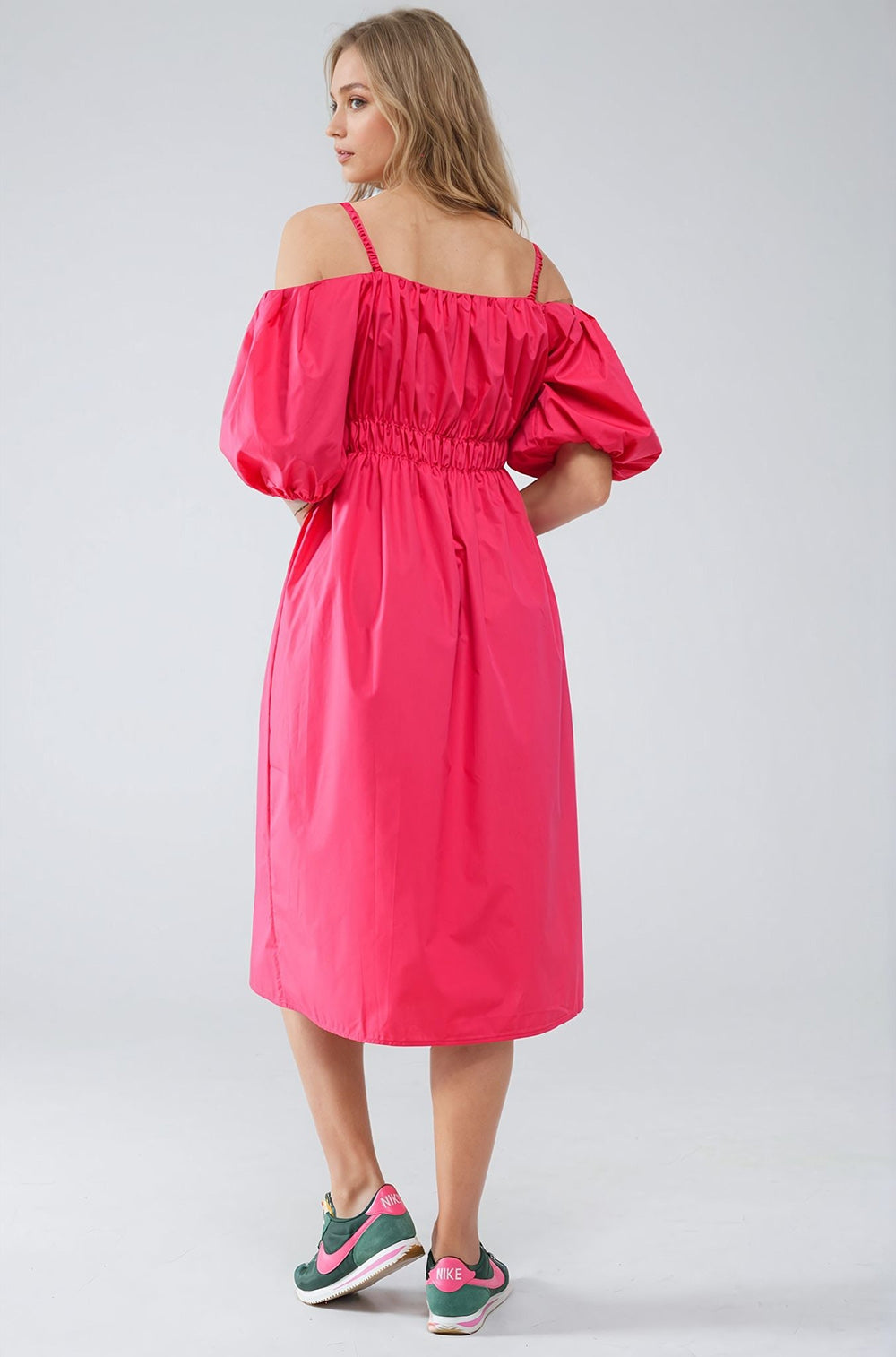 Midi fuchsia dress with short sleeves and straps - dress