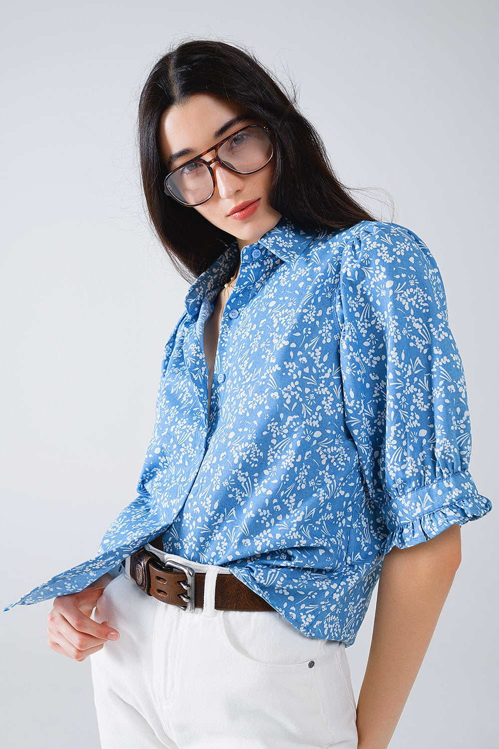 Blue Blouse with Floral Design and short sleeves - Shirts