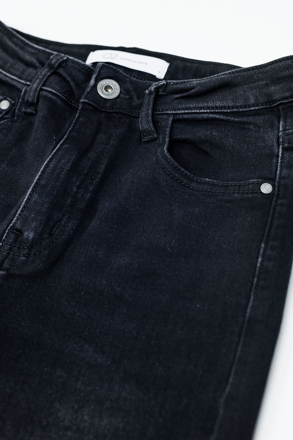 High waisted flare jeans in black - Denim