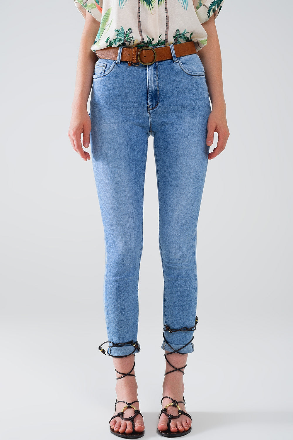 Jean super skinny taille normale délavé clair avec 5 poches