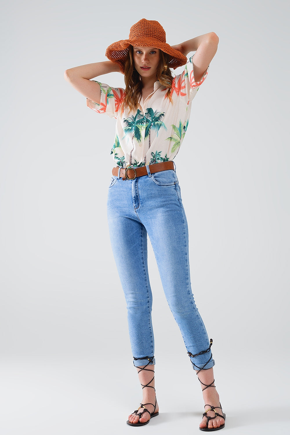 Regular Waist super Skinny Jeans in Light Wash with 5 pockets - Denim