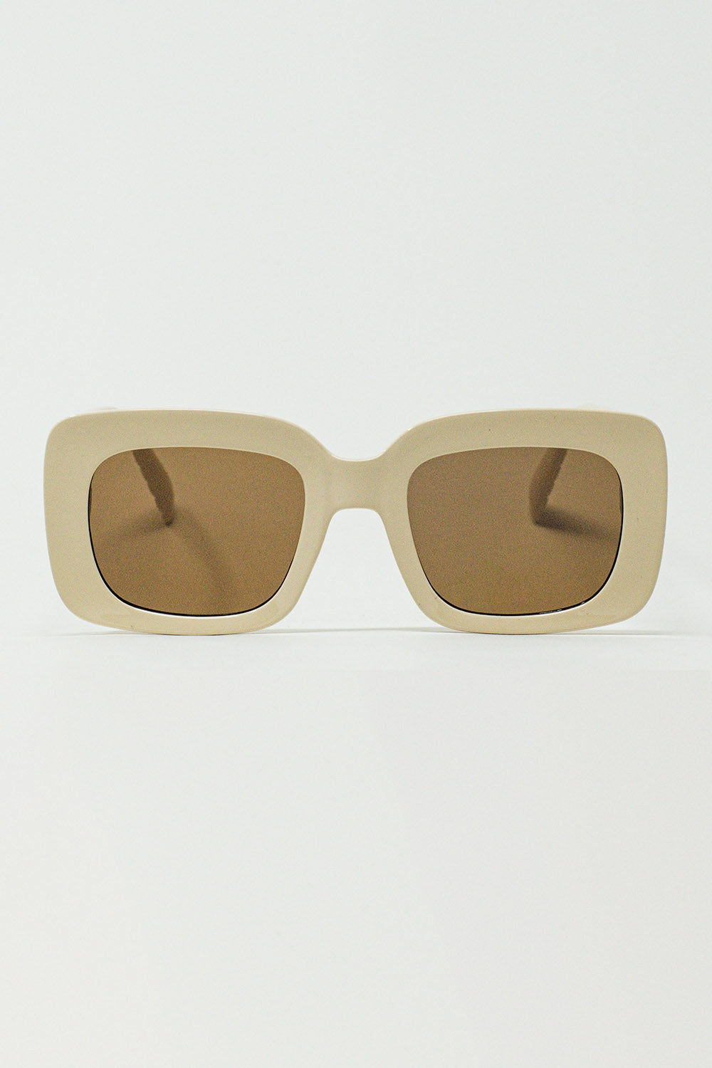 Oval Sunglasses With Smoke Lens In Beige