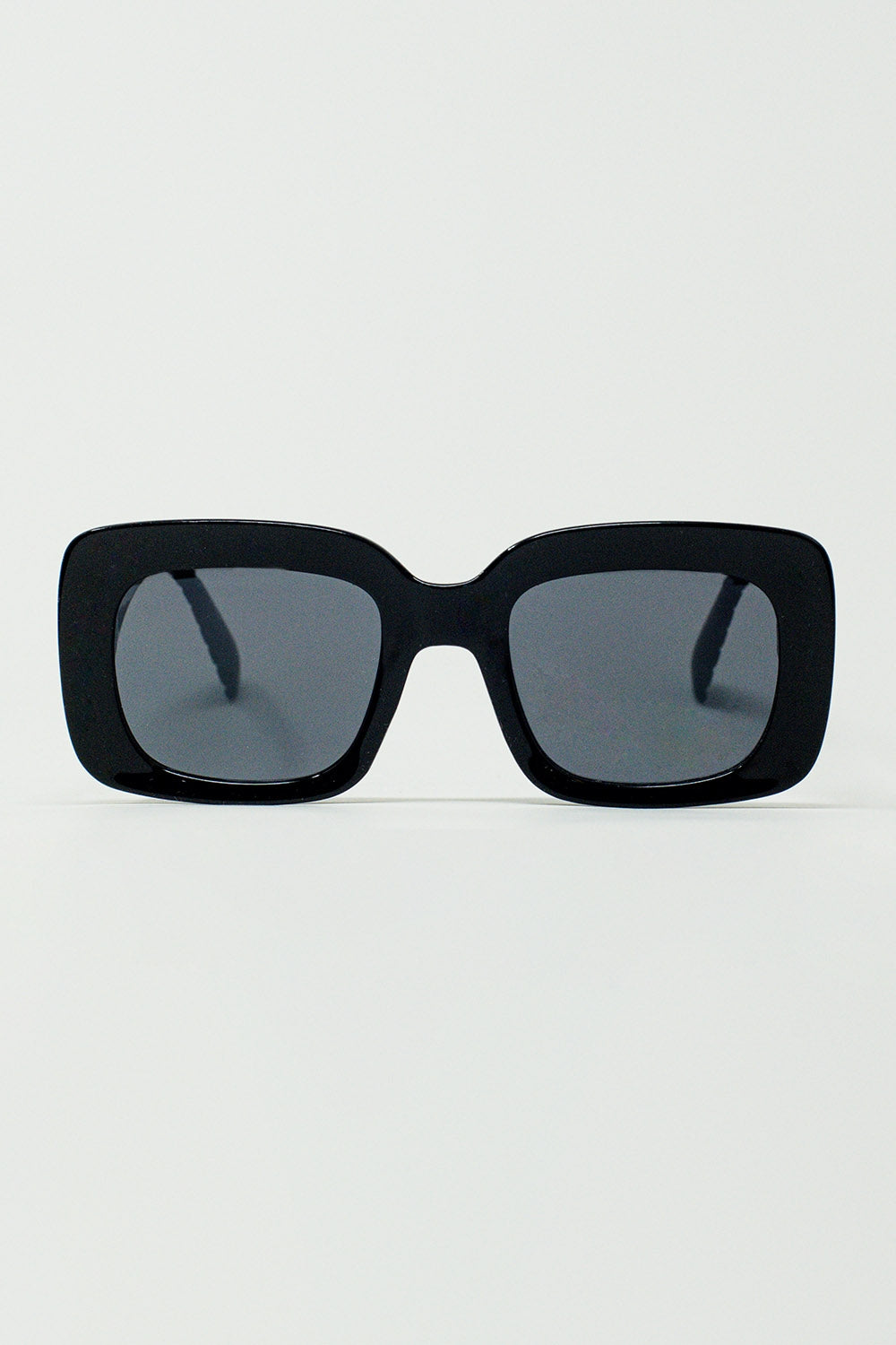 Oversized Oval Sunglasses With Side Detail in Black