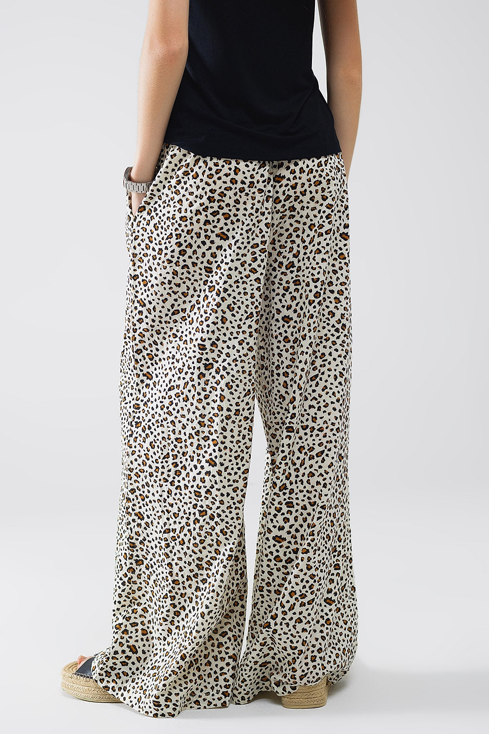 Elasticated Waist Straight Leg Pants In Leopard Print - trousers