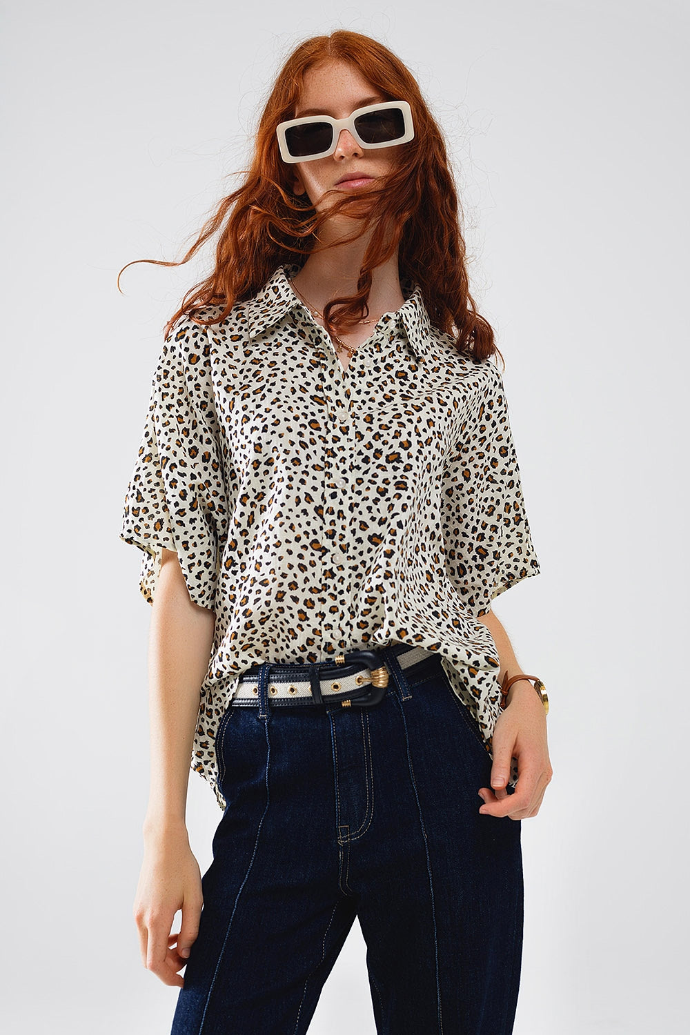 Chemise ample à manches courtes et imprimé léopard