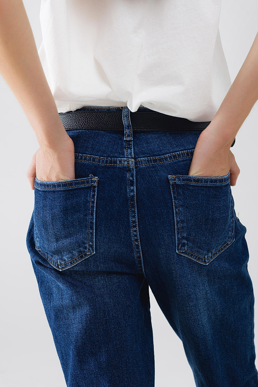 Straight Blue Jeans With Strass Front Details And Frayed Ends - Denim