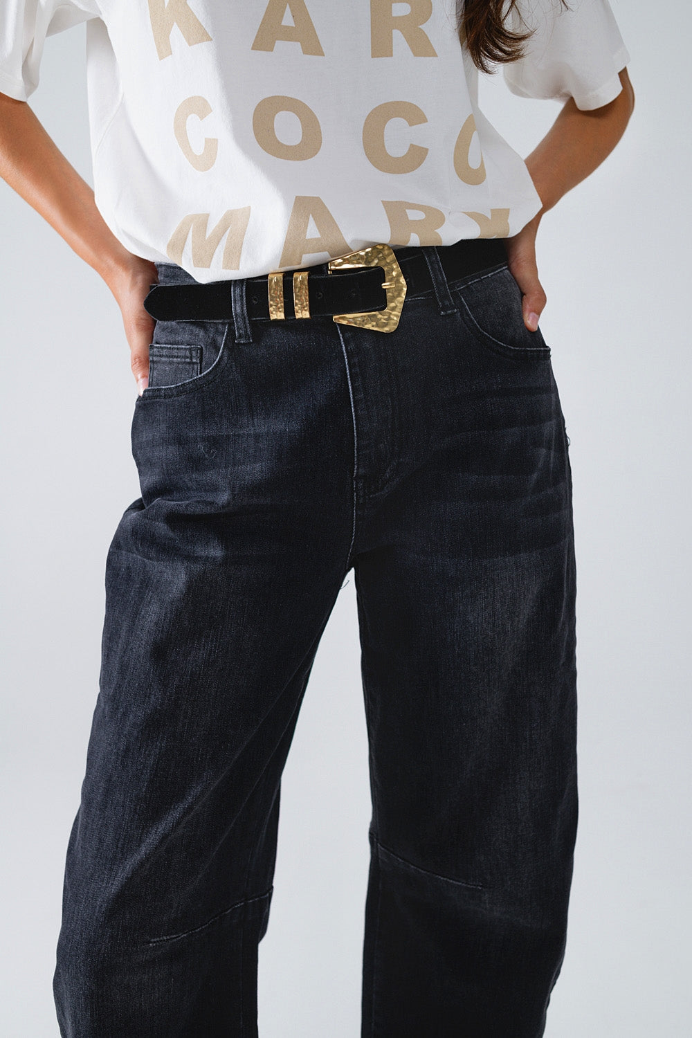 Black Straight Jeans With Seam Detail - Denim