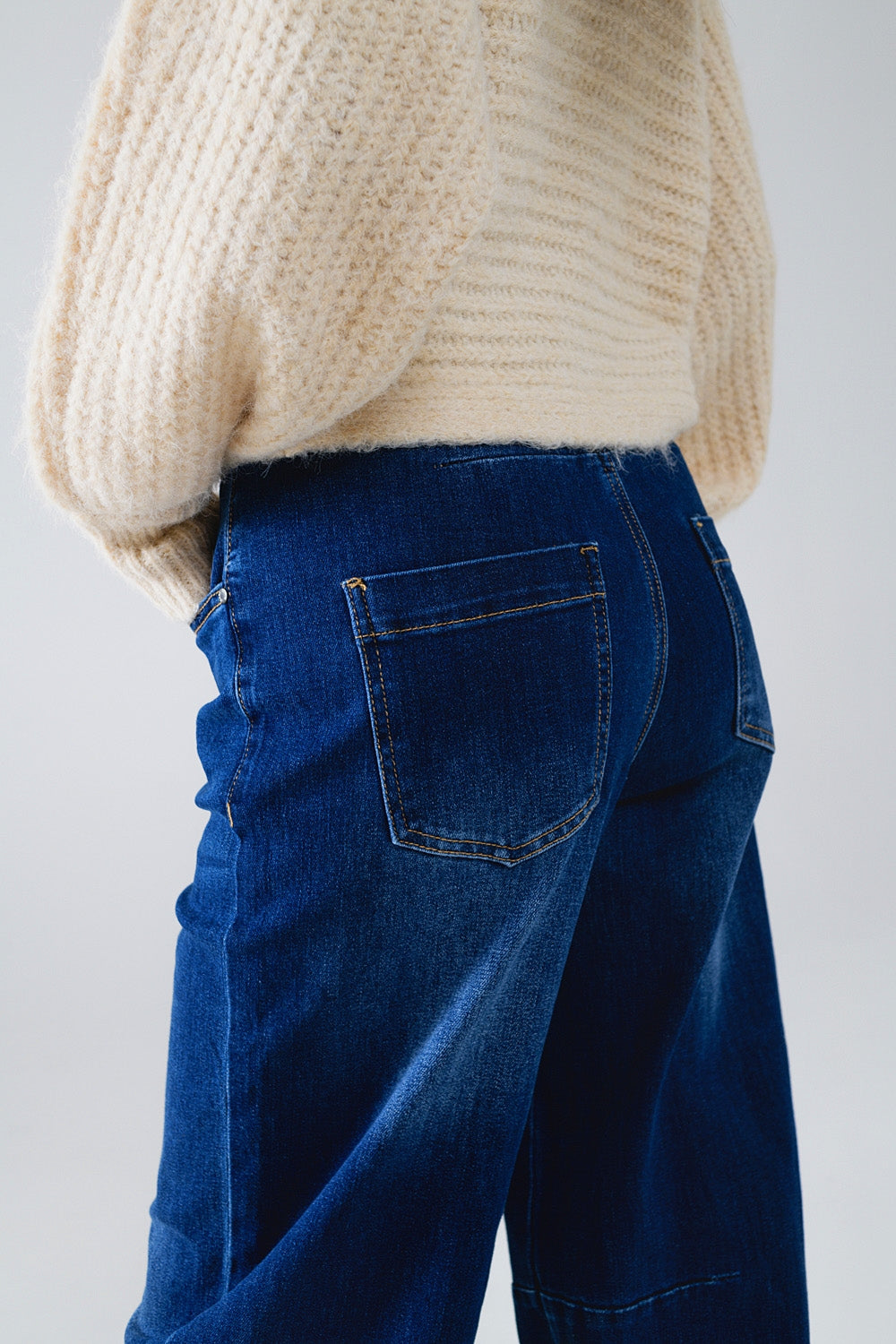 Blue Straight Jeans With Seam Details - Denim