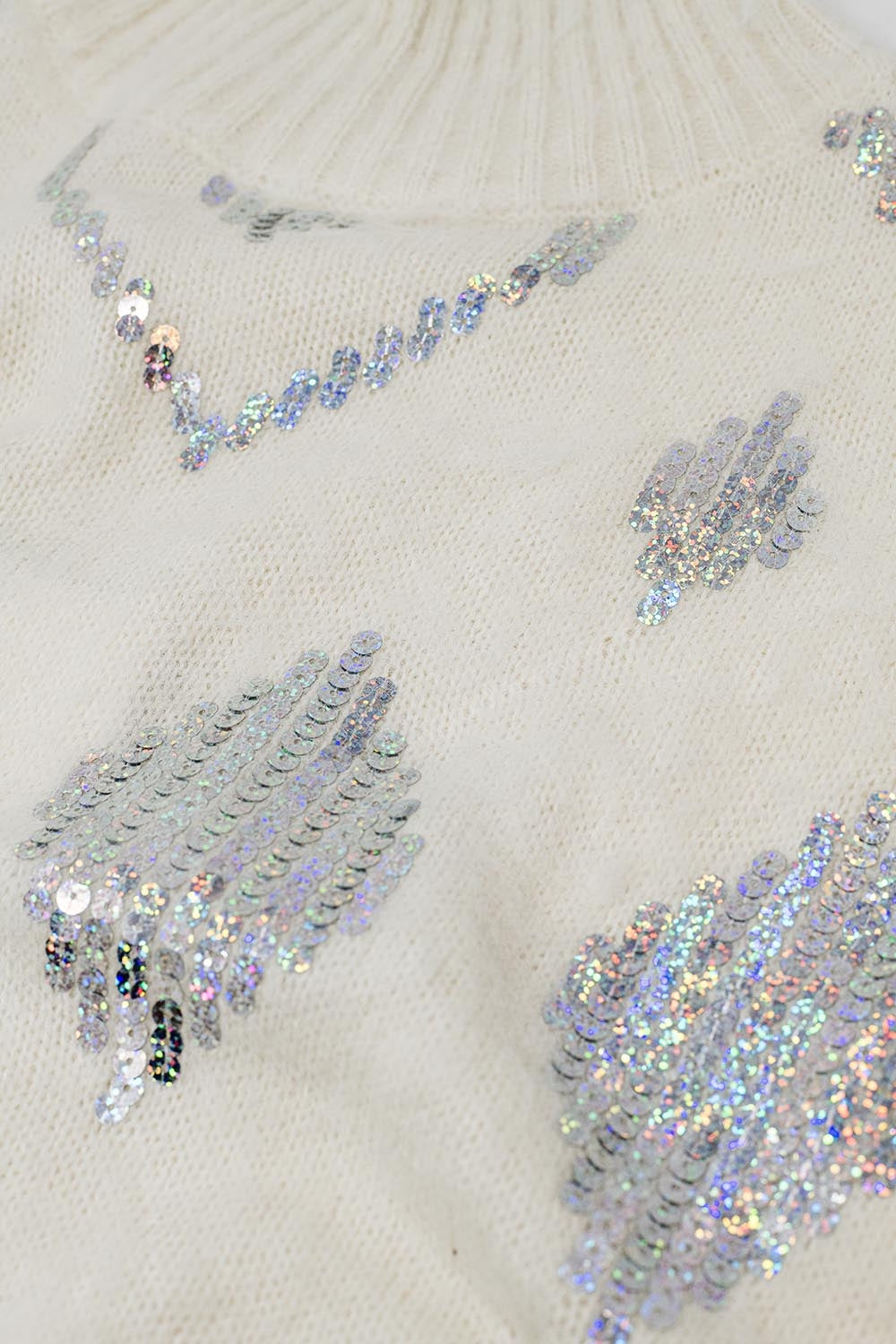 Cream short sleeve sweater with sequin embellishment