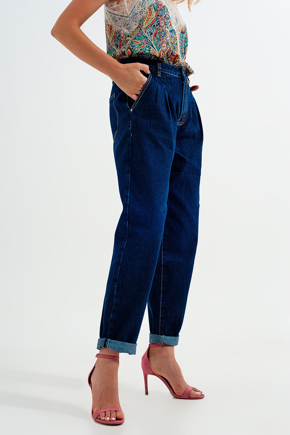 Relaxed fit pleat front jeans in dark blue - Denim