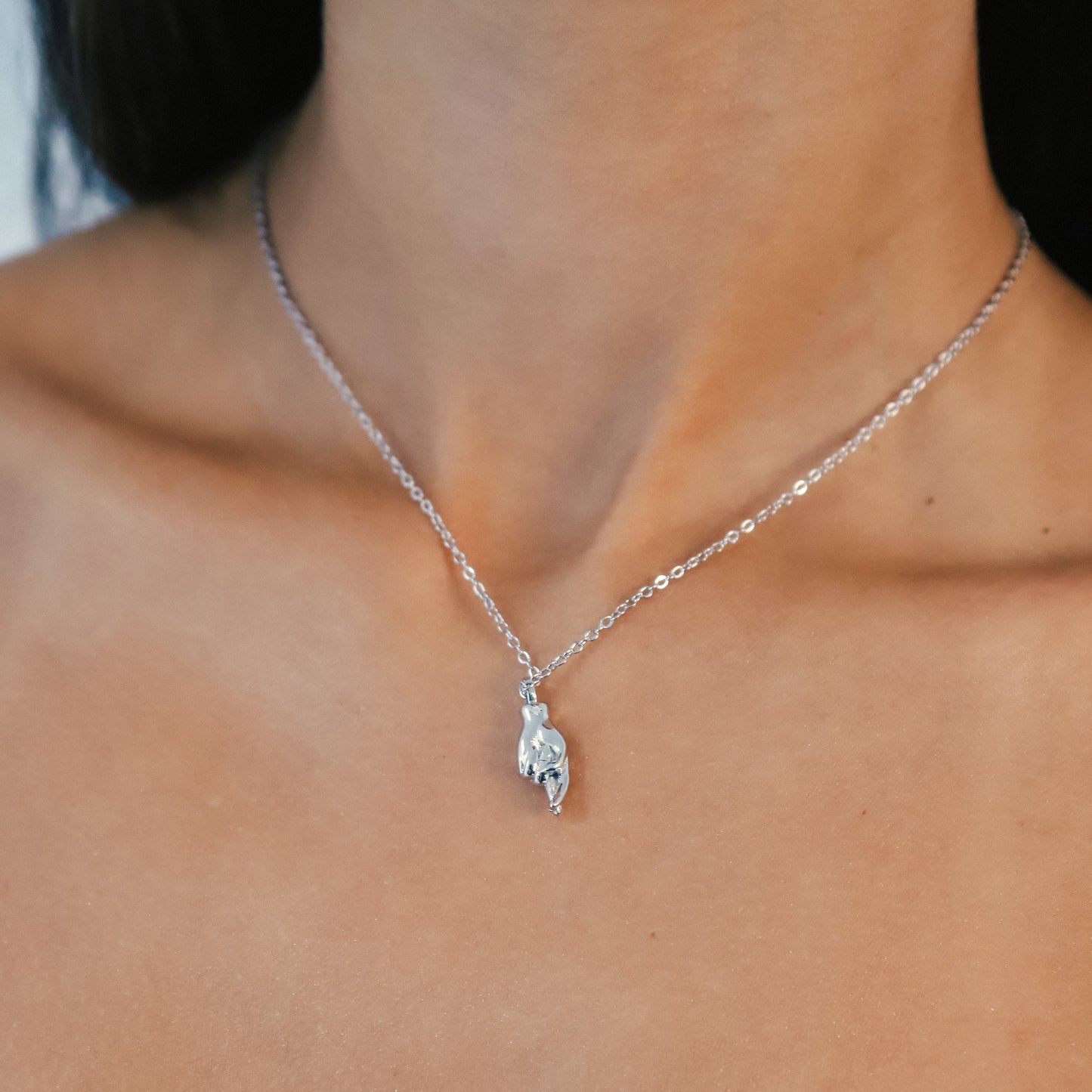 Billie Fingers Crossed Necklace | 925 Sterling Silver - Necklace
