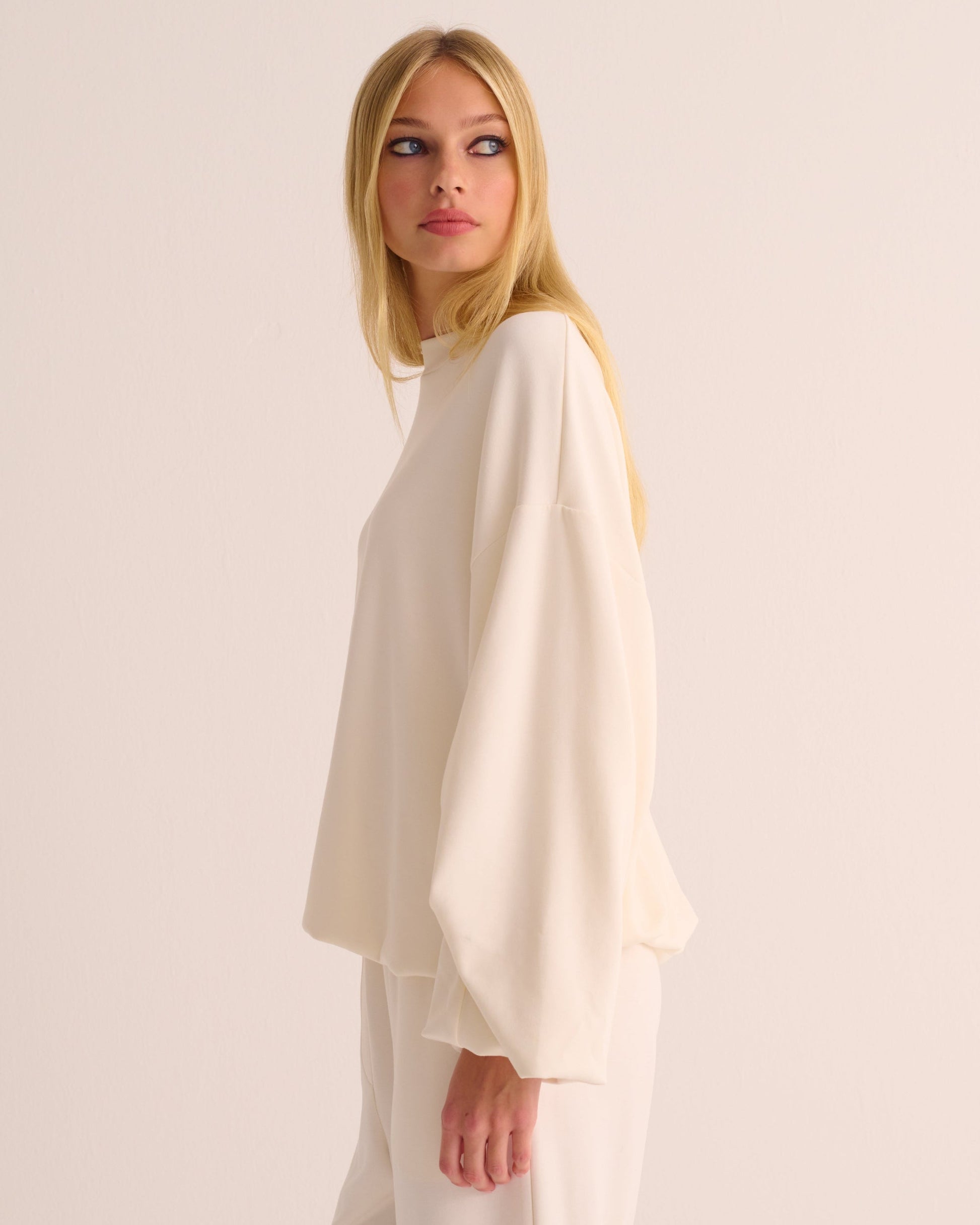 Cloud Dancer Sweatshirt and Joggers Set -