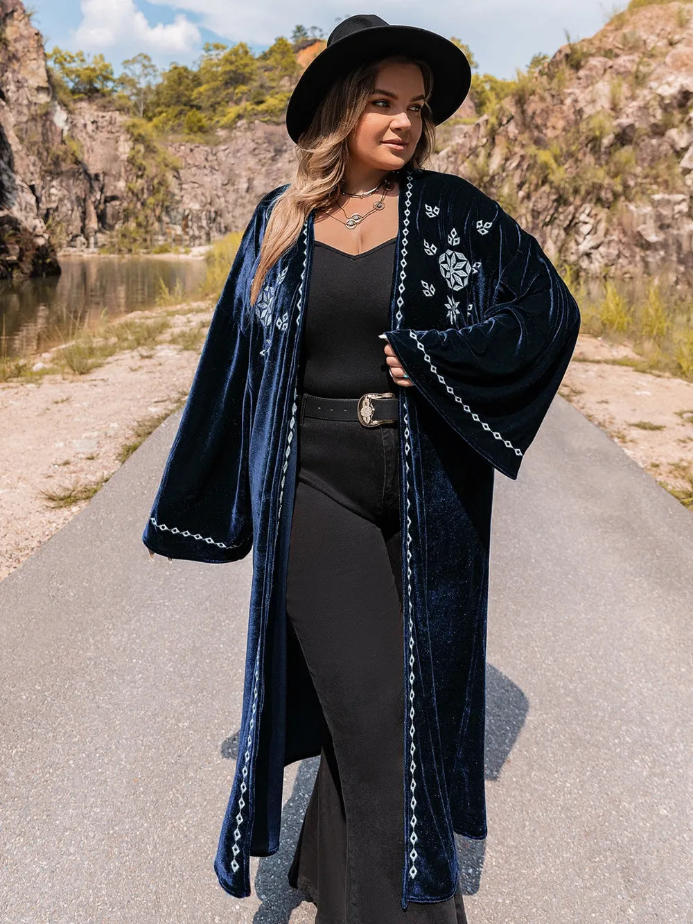 Plus Size Embroidery Open Front Long Sleeve Cardigan -