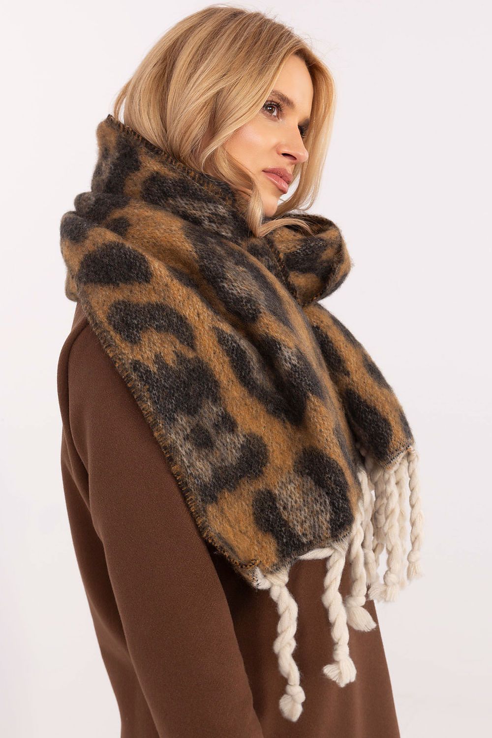 AT Animal Print Shawl for Women - Trendy Fashion Accessory - Scarves