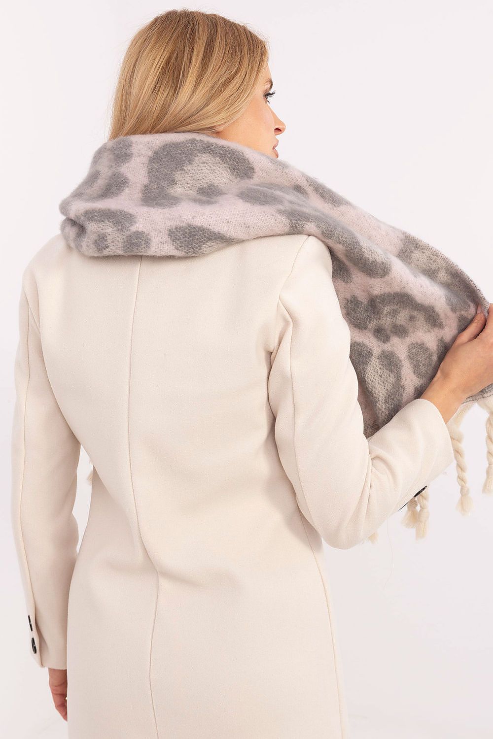 AT Animal Print Shawl for Women - Trendy Fashion Accessory - Scarves