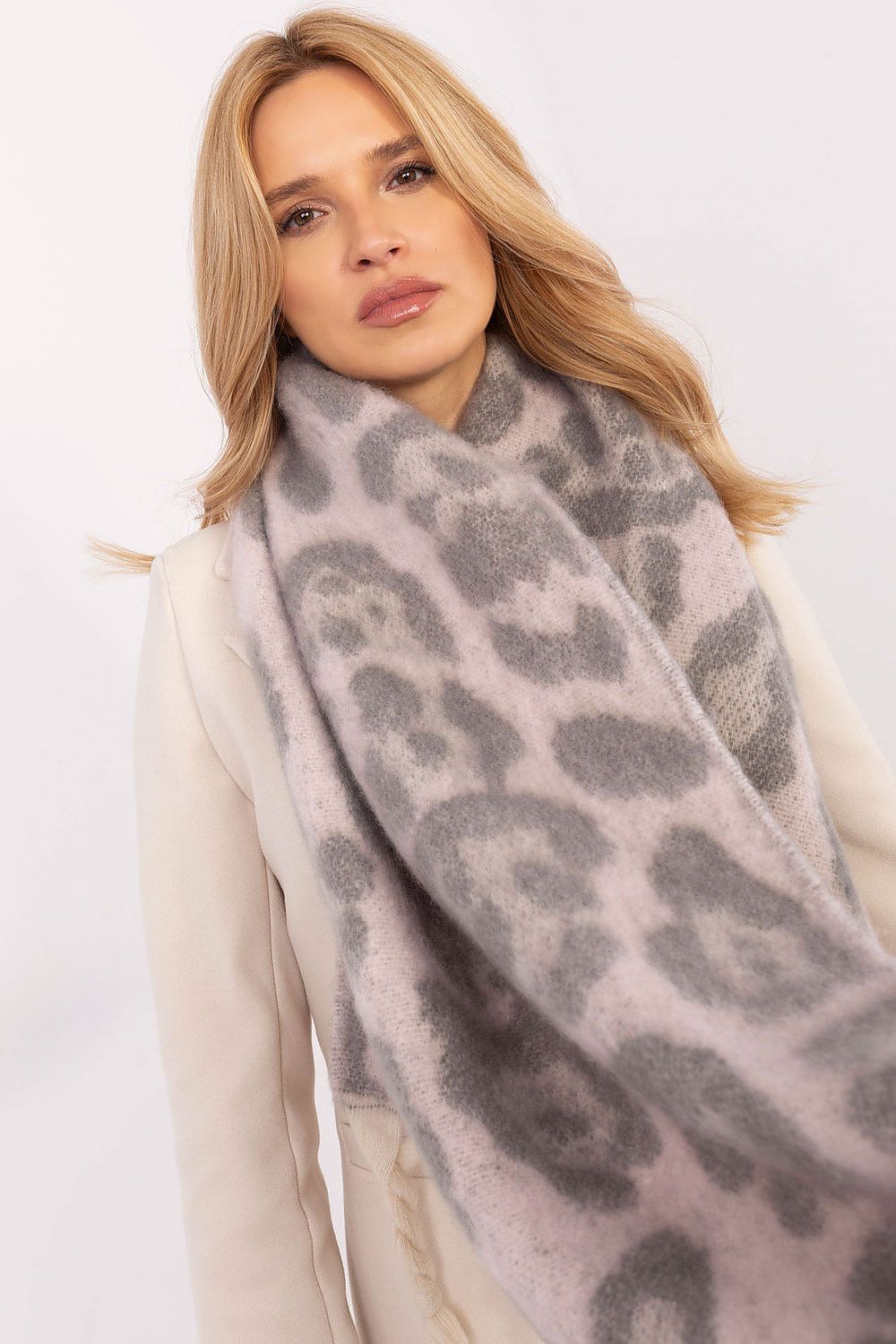 AT Animal Print Shawl for Women - Trendy Fashion Accessory - Scarves
