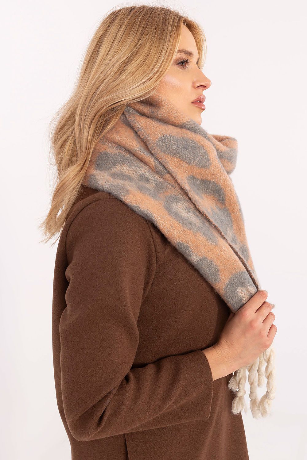 AT Animal Print Shawl for Women - Trendy Fashion Accessory - Scarves