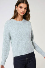 Pull en maille ras du cou basique en gris