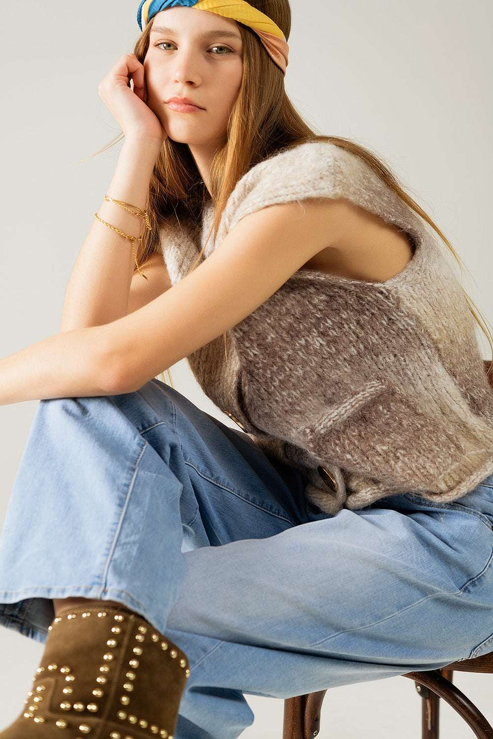 Beige gradient knitted vest with gold buttons - Jumpers