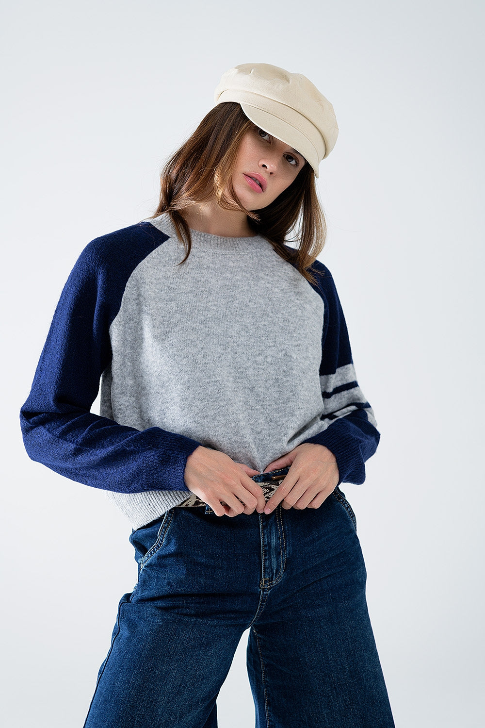 Bi-Color Raglan Sleeve pullover in Navy and Grey - Jumpers