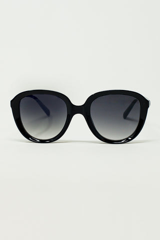 Lunettes de soleil rondes de grande taille en noir