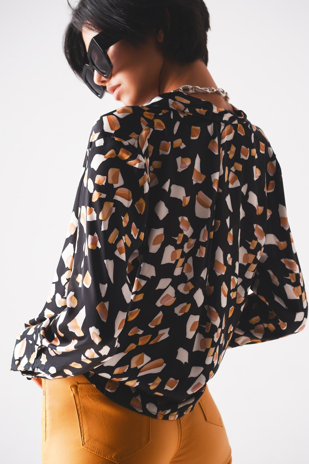Black blouse with print and wrapped front - Blouses
