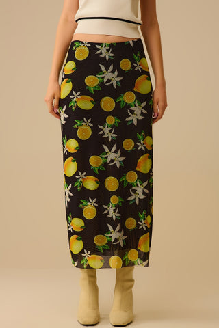 Saia midi preta justa com estampado de limão em tecido mesh
