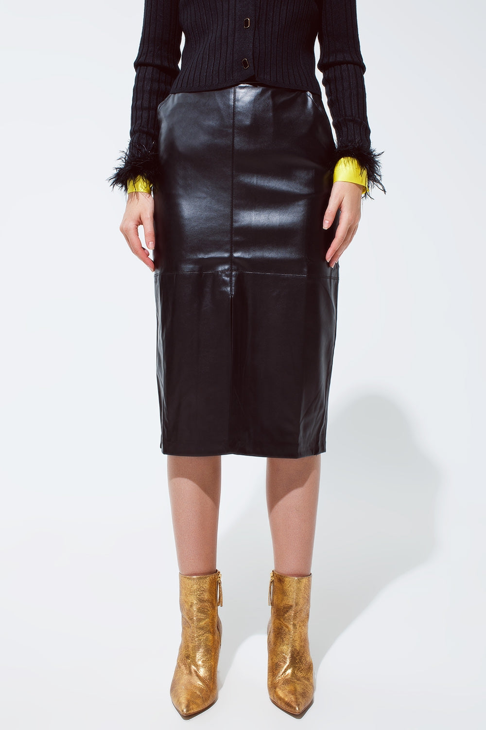Black leatherette pencil cut skirt - Skirts