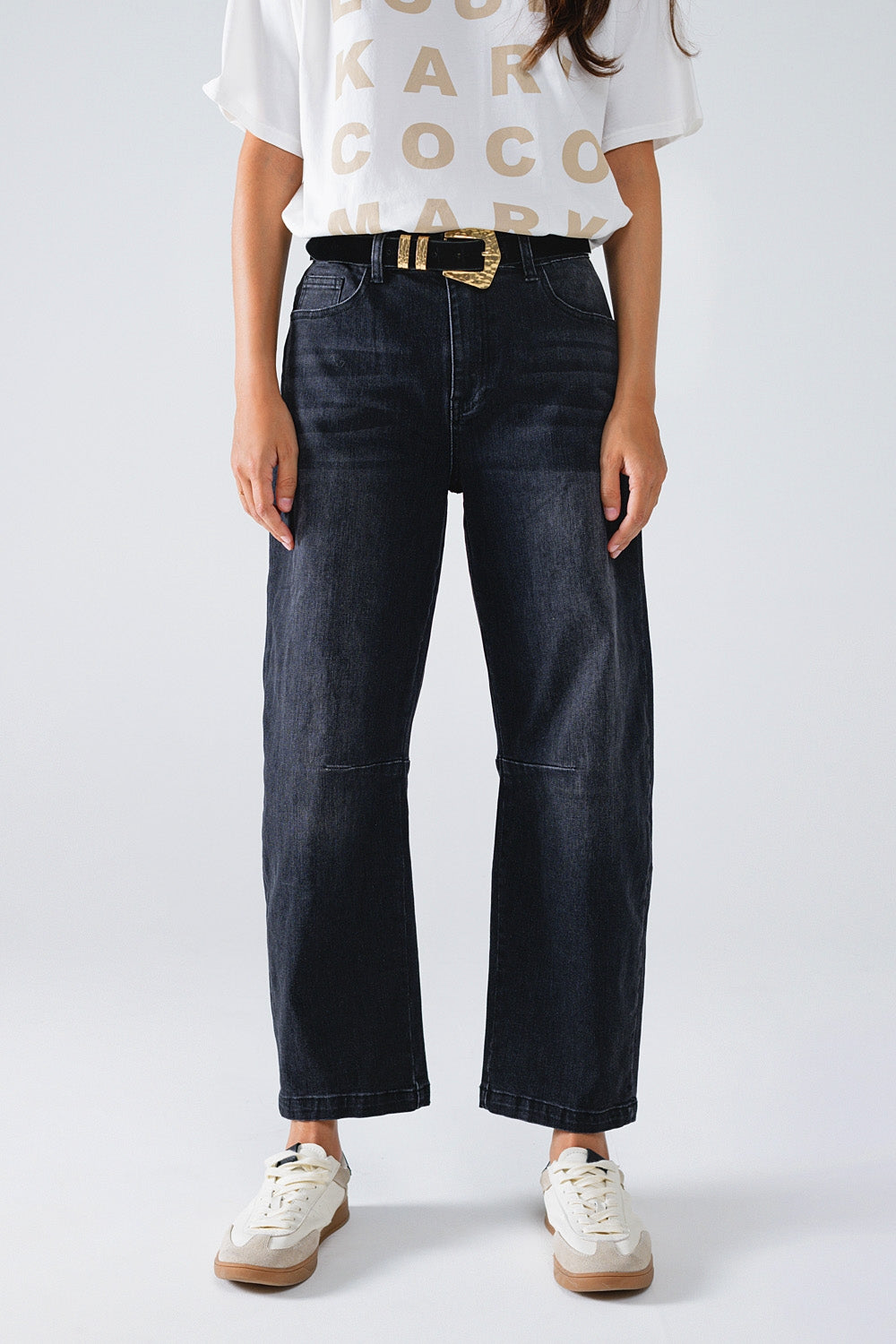 Black Straight Jeans With Seam Detail - Jeans