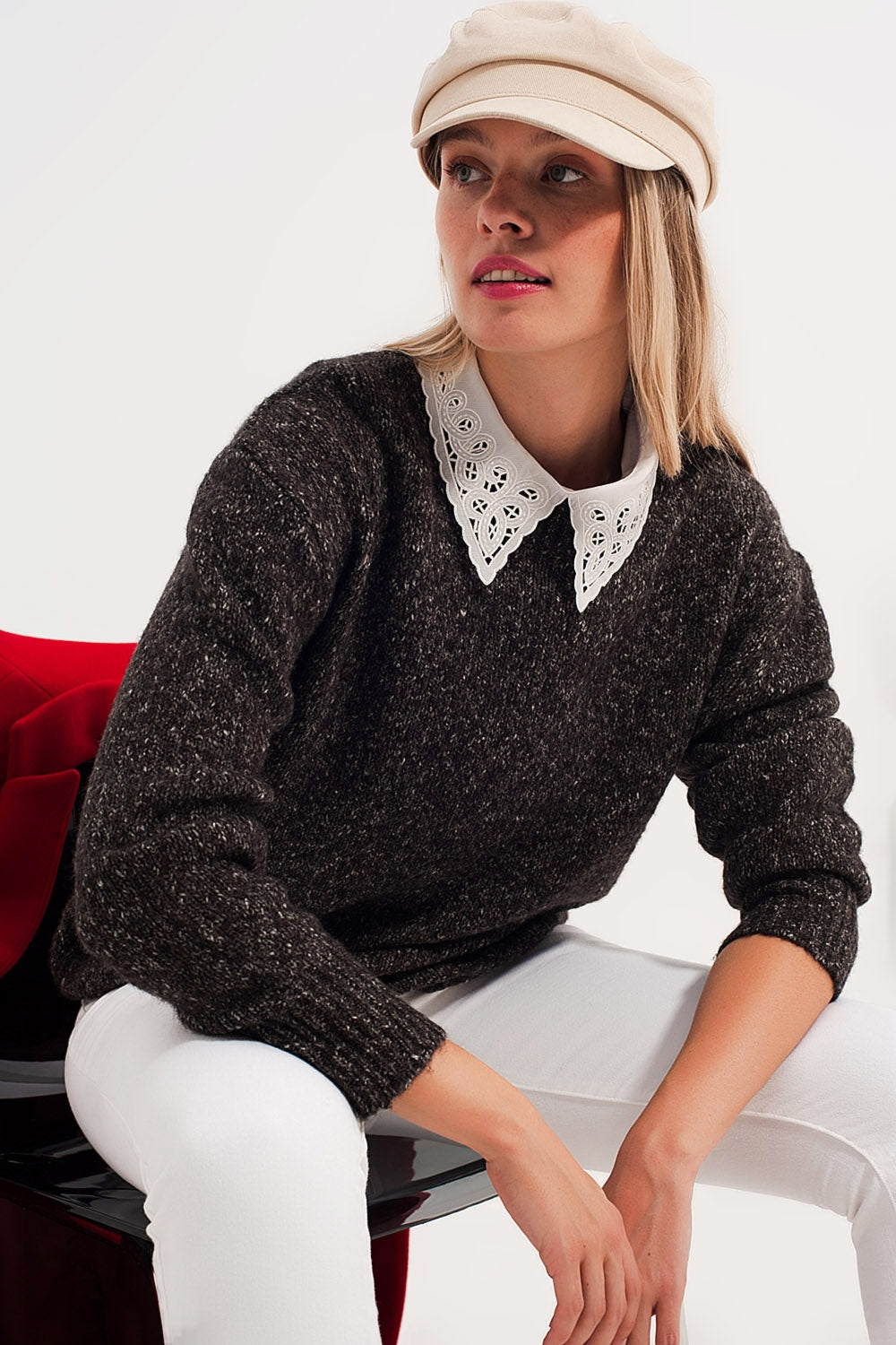 Black sweater with round collar - Jumpers