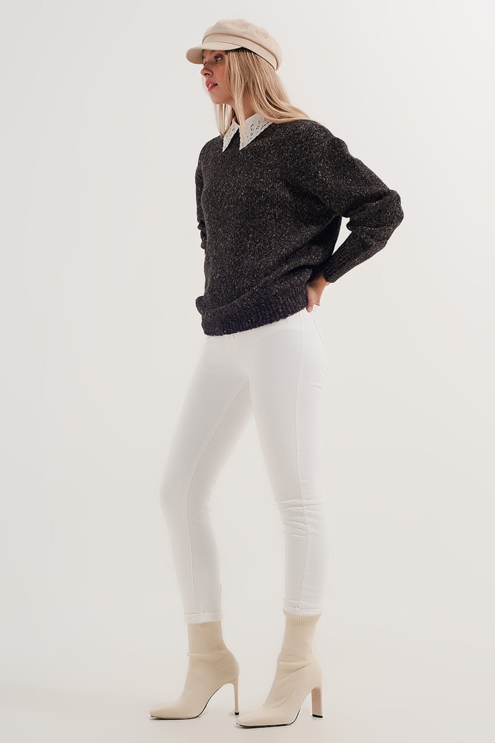 Black sweater with round collar - Jumpers