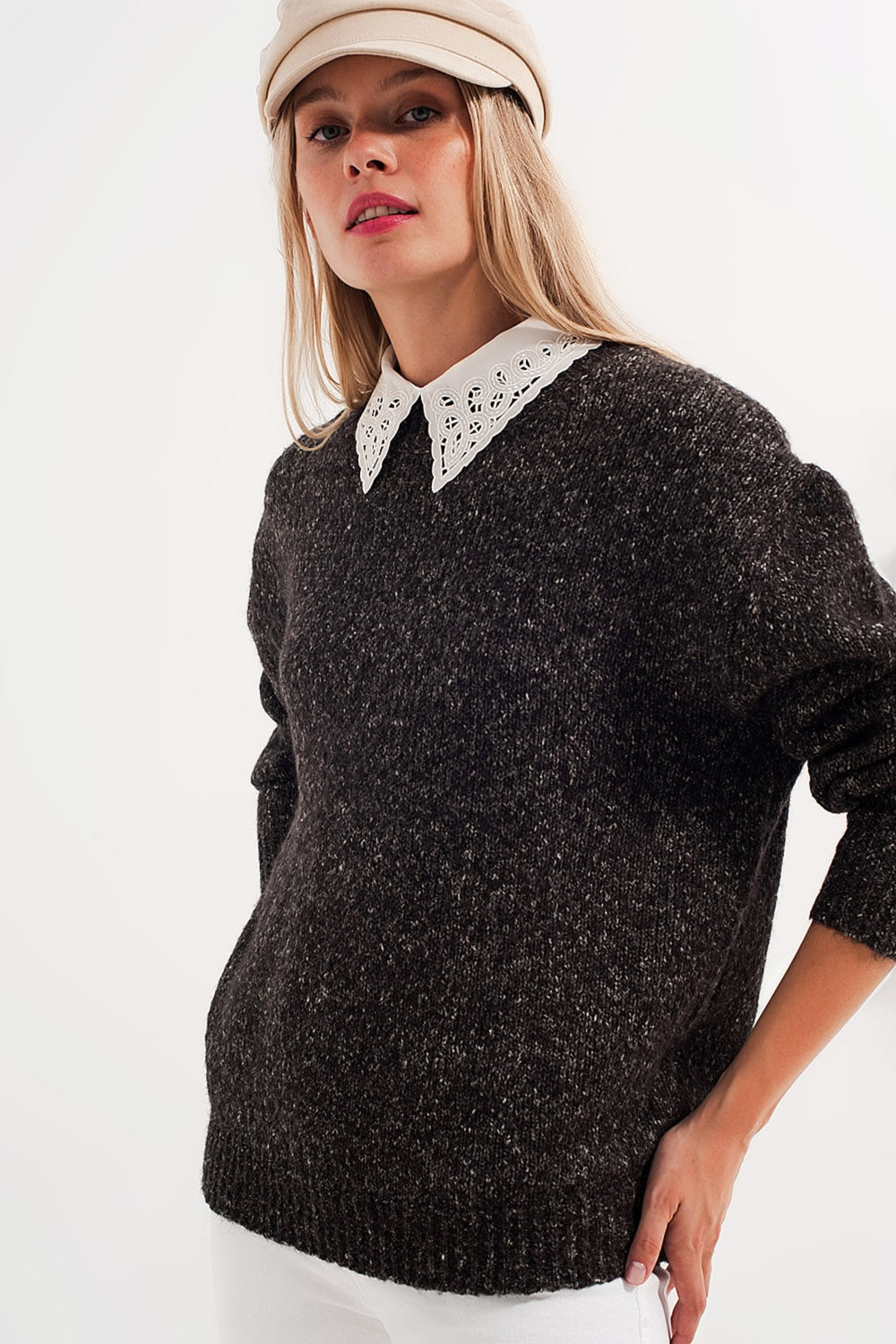 Black sweater with round collar - Jumpers