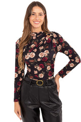 Rue Paris Floral Blouse with a Fitted Cut