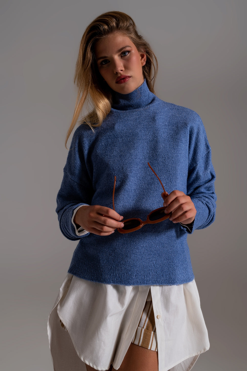 Blue turtleneck sweater in a soft knitted fabric - Jumpers