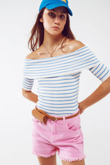 Camisa listrada com decote canoa e manga 3/4 em azul
