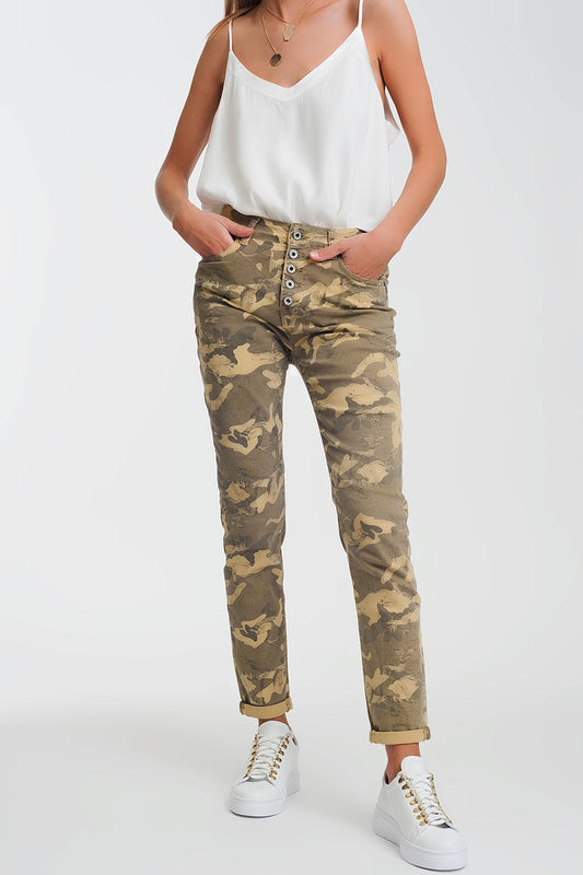 Boyfriend Pants with camo print - Trousers