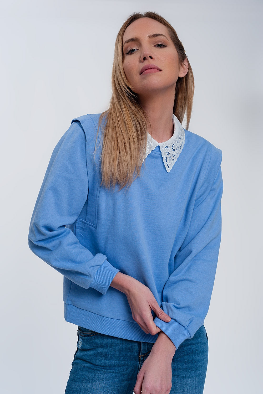 Boyfriend sweatshirt with shoulder details in blue - Sweaters