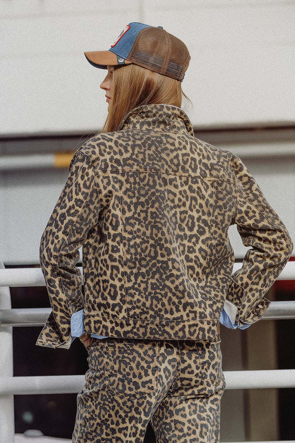 Brown Jacket with leopard Print in denim fabric - Jackets