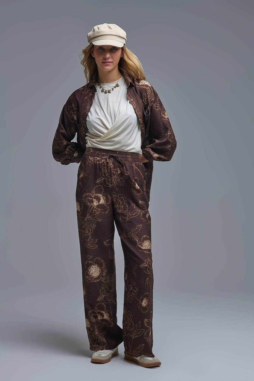 Brown Light-weight Flowy Pants in Autumnal Floral Print - Pants