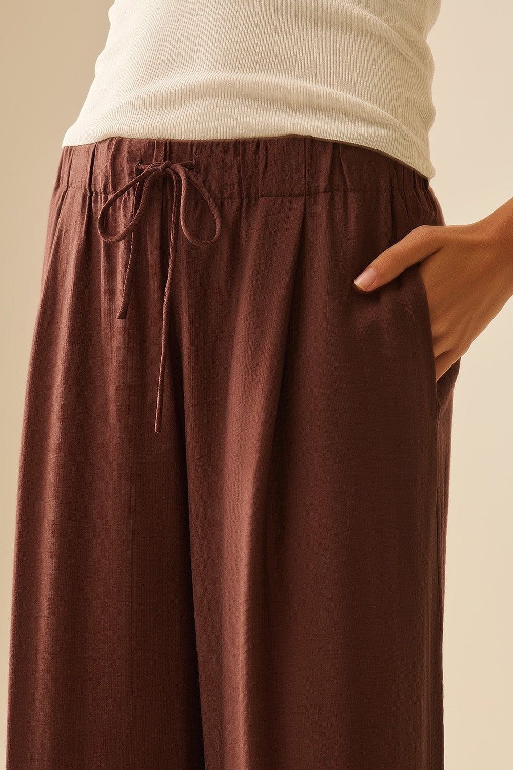 Brown pants with wide leg in light viscose fabric - Trousers