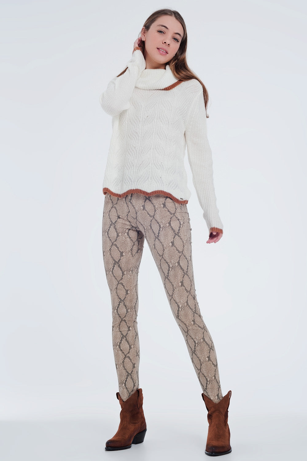 Camel coloured pants with pattern - Trousers