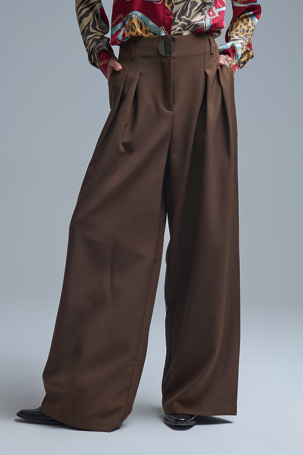 Camel pleated Wide Pants with with metal buckle - Pants