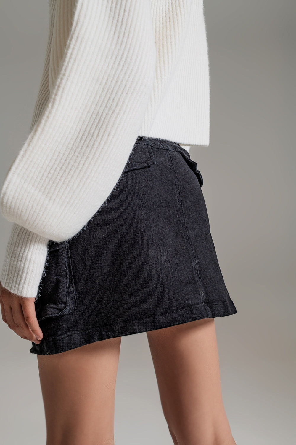 Cargo Mini Skirt in black - Skirts