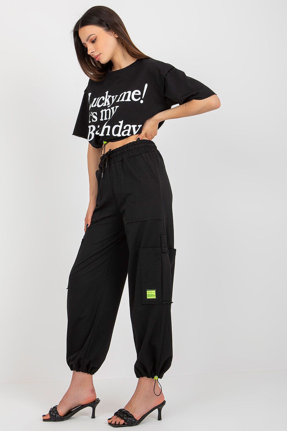 Conjunto casual de streetwear para mulher