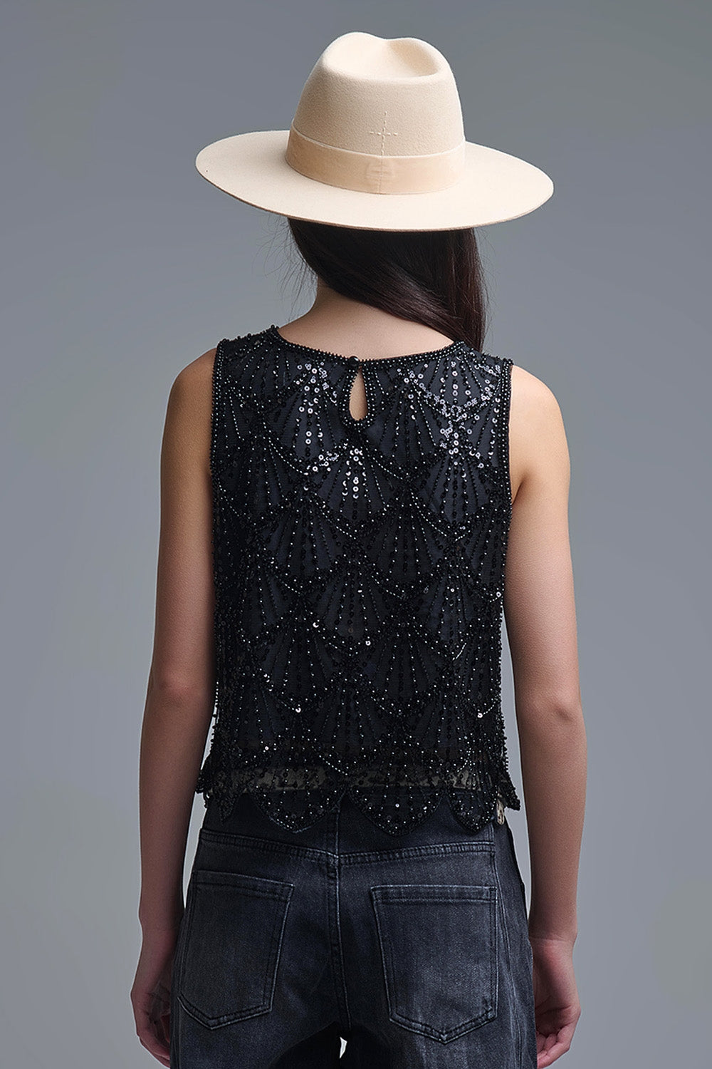 Chic Black Sequin Cropped Top - Tops