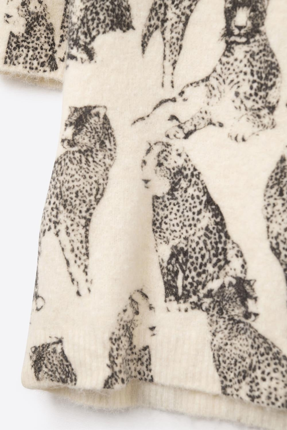 Chic Cream Animal-Print Short-Sleeve Sweater - Sweaters